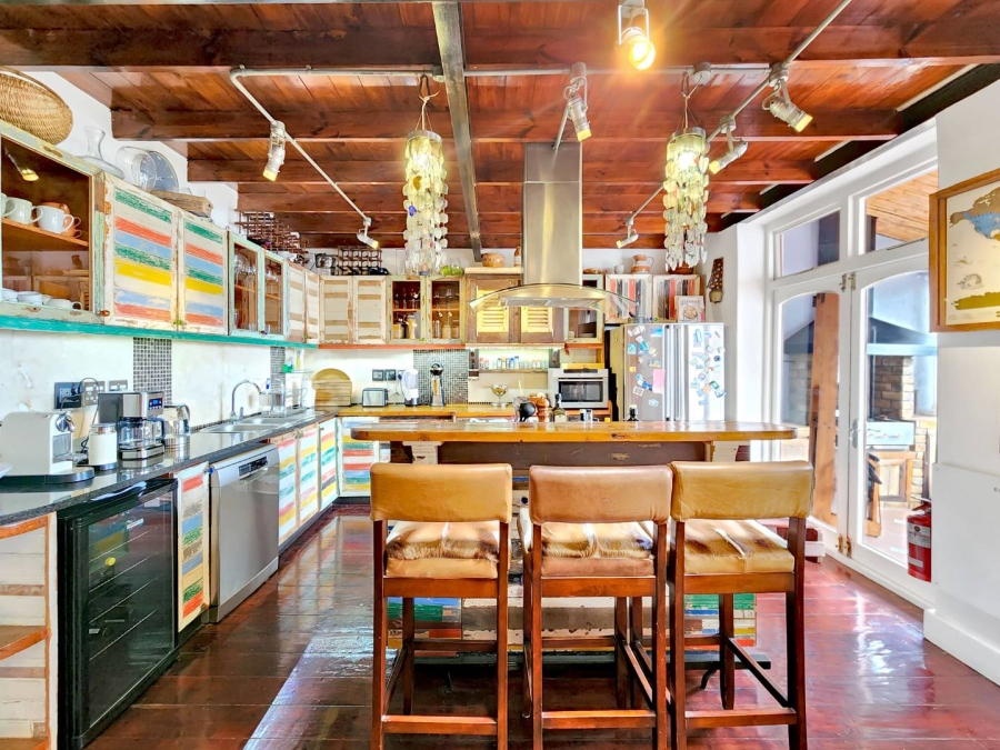 2 Bedroom Property for Sale in Sea Point Western Cape